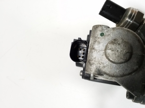  EGR valve 