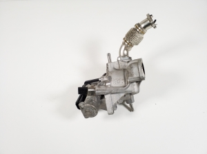  EGR valve 