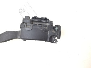 Volkswagen Transporter T5 (2003–2015) Gaasipedaal 7H1721503 - 4