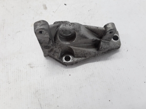 BMW 5 SERIES F07 (2009–2017) Circulation pump bracket 7805421 - 4