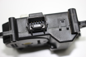 Infiniti M35/45 Y51 (2011–2026) Stellmotor Heizungsklappe - 2