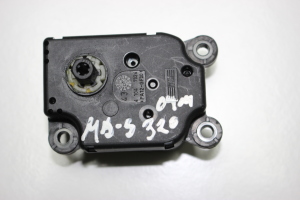 Mercedes Benz S-Class 220 (1998–2005) Salongi soojenduse klapi mootor - 2