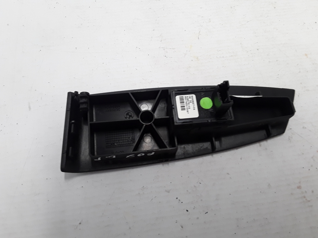 BMW 5 Series Gran Turismo F07 (2010-2017) Front Right Door Window Switch 9163527 21093270