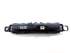 TOYOTA Prius W50 (2015–2020) Heater control panel 5590047230 - 2