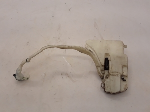  Windscreen washer tank front 