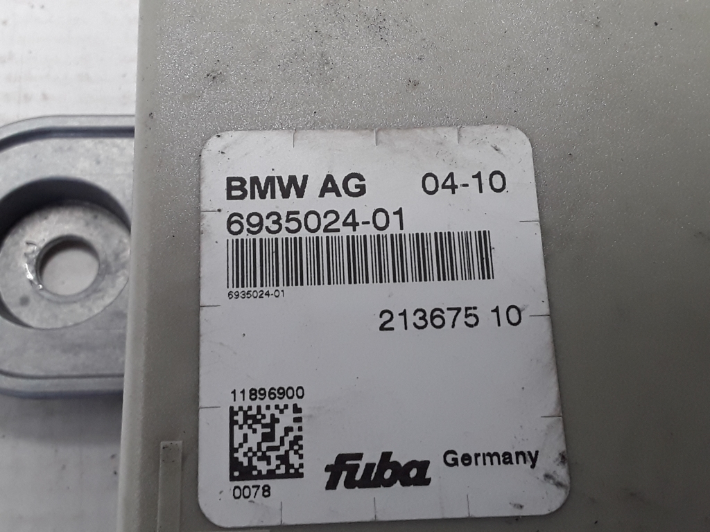 BMW 5 Series Gran Turismo F07 (2010-2017) Bootlid antennivahvistin 6935024 21093121