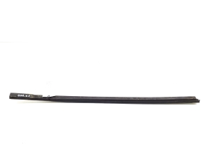  Windscreen strut outer 