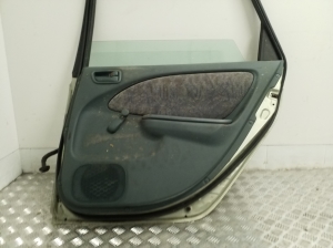 TOYOTA Avensis T22 (1997–2003) Rear side doors and their parts - 3