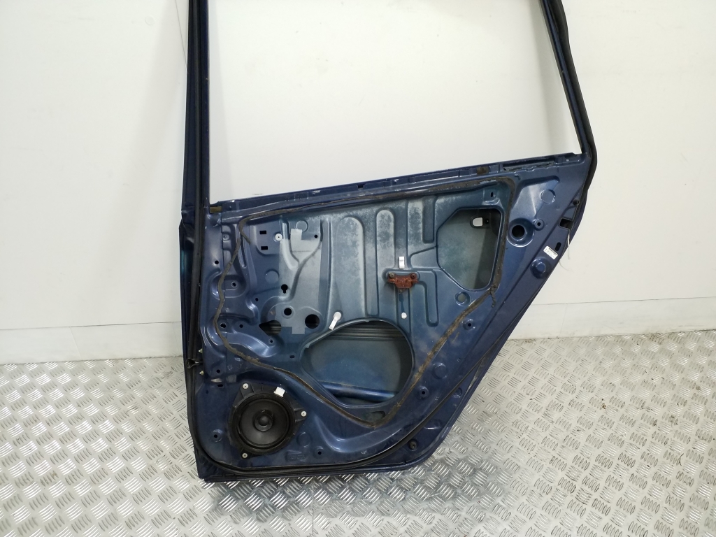 TOYOTA Corolla Verso 1 generation (2001-2009) Right Side Sliding Door 20381686