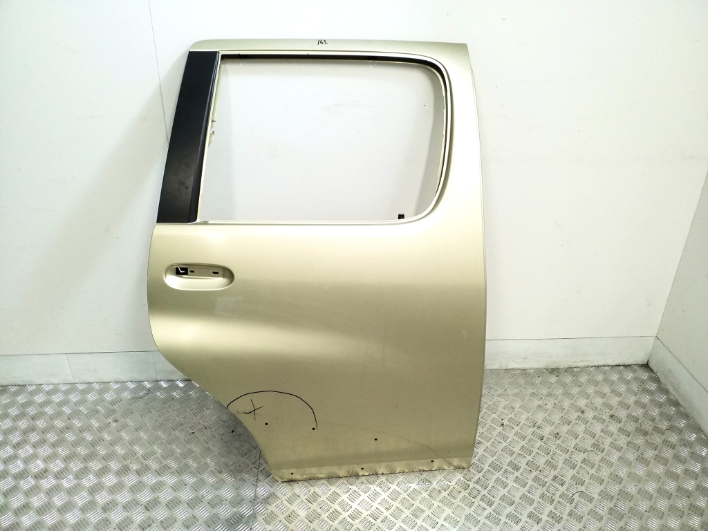 TOYOTA Yaris Verso 1 generation (1999-2006) Right Side Sliding Door 20381674