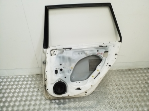 TOYOTA Avensis T22 (1997–2003) Tür hinten - 3