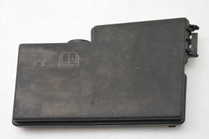 Fuse box housing under the hood - Av6t14a076ab