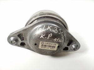 Mercedes Benz GLK-Class 204 (2008–2015) Engine mount A2042402017 - 3