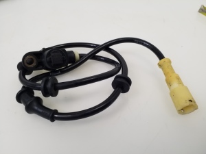 Front ABS sensor - 90464775