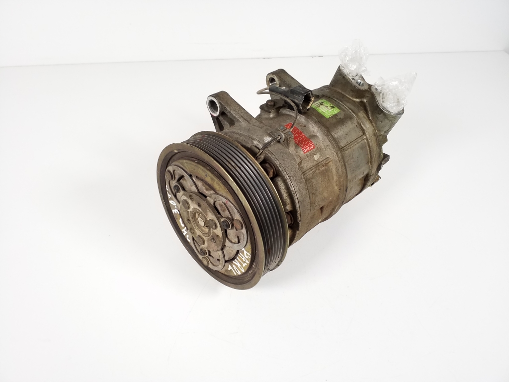 Used NISSAN Patrol Air conditioner compressor 92600VC900