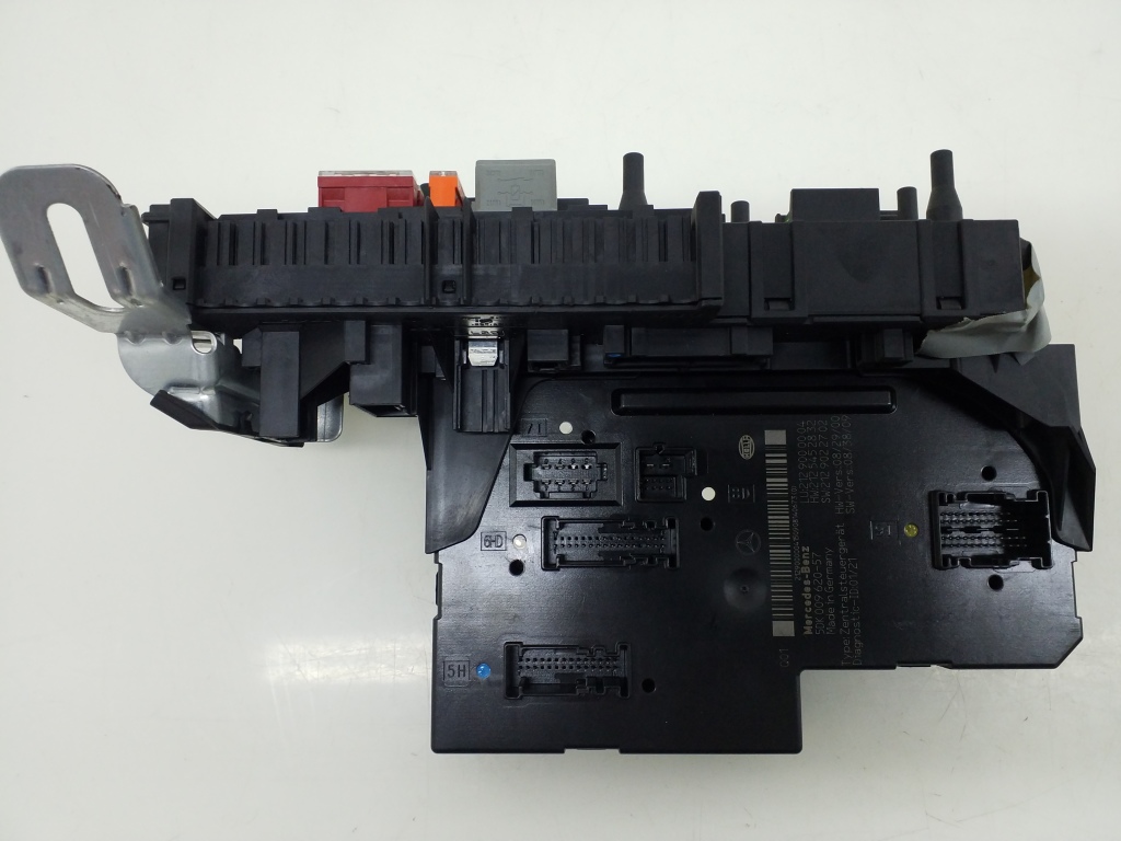 MERCEDES-BENZ E-Class W212/S212/C207/A207 (2009-2016) Fuse box A2129000004 20975762