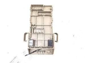Subaru Legacy IV (2003–2009) Kaitsmekarp salongis 82201AJ000 - 2