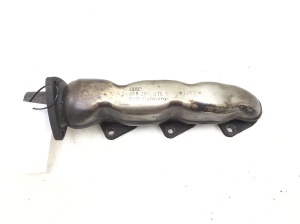  Exhaust manifold 