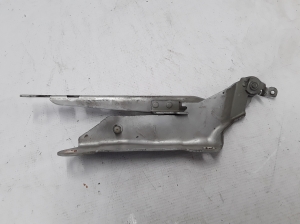  Engine cover hinge 