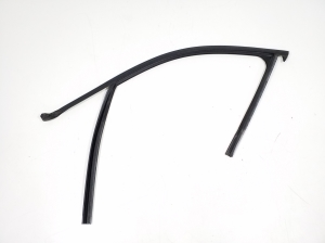   Front door weatherstrip  - 7258325 
