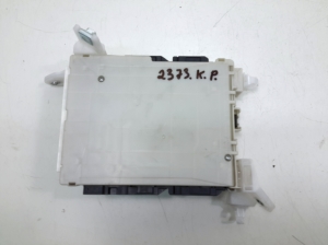 TOYOTA Prius W50 (2015–2020) Drošinātāju kaste salonā 8273047530 - 6