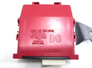 TOYOTA Prius W50 (2015–2020) Relay 8597047040 - 4