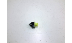 Airbag sensor - 8983147050
