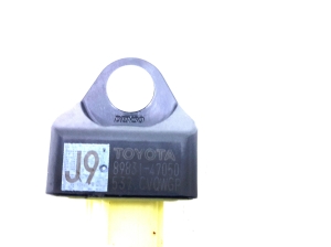 TOYOTA Prius W50 (2015–2020) Airbag sensor 8983147050 - 2