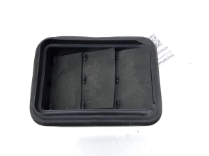   Rear fender vent grille  - 6294047010 