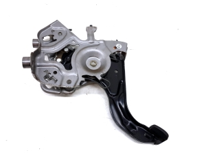 TOYOTA Prius W50 (2015–2020) Feststellbremspedal 4625047040 - 3