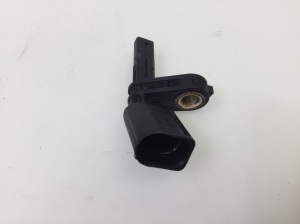 Front ABS sensor - 7H0927803