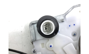 TOYOTA Prius W50 (2015–2020) Front door lock 6903047070 - 3
