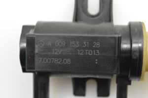 Mercedes Benz C-Class 204 (2007–2014) Magnetventil A0091533128 - 4