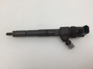  Fuel injector 