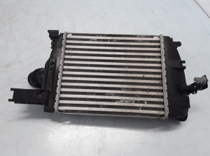  Intercooler radiator 