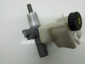   Master cylinder 