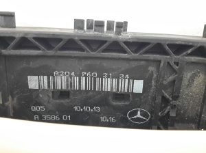 Mercedes Benz B-Class 246 (2011–2017) Rear side door exterior handle and its parts - 3
