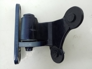 Rear side door lower hinge - A2047301237