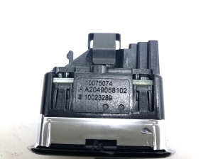   Rear side door glass switch 