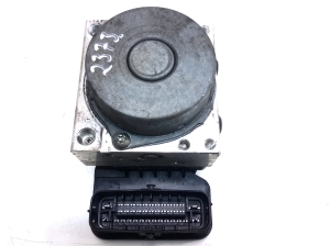 TOYOTA Prius W50 (2015–2020) ABS unit 4451047070 - 2