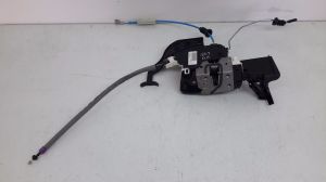 Mercedes Benz A-Class 176 (2012–2018) Front door lock A1667200635 - 3