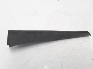 Aizmugurējā statņa iekšējā apdare - 31377659