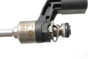  Fuel injector 