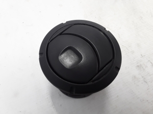   Armatuurlaua ventilatsioonivõred  - 6231S600 