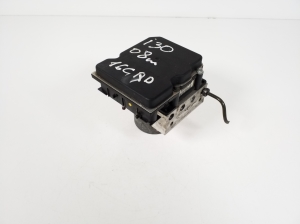 Hyundai i30 (2007–2011) ABS Steuergerät 589202L500
