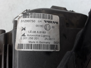 VOLVO C70 II (2006–2013) Headlight 31299750 - 2