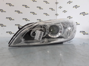 Scheinwerfer vorne - 31299750