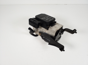 LEXUS LS (2000–2006) ABS plokk 4454050030 - 2