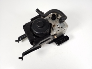 LEXUS LS (2000–2006) ABS plokk 4454050030 - 3