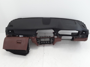 Dashboard and its parts - 9192859